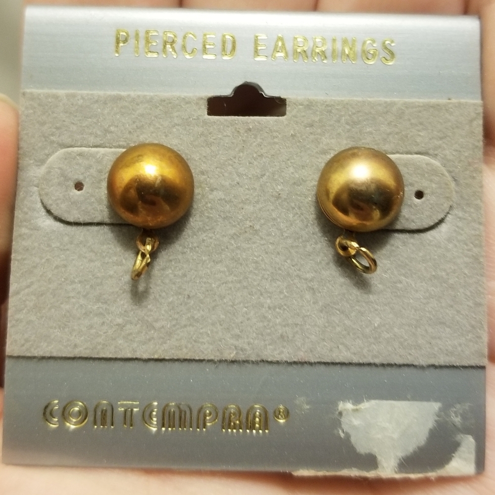 Upcycling choices- vtg goldtone earrings w empty loops!